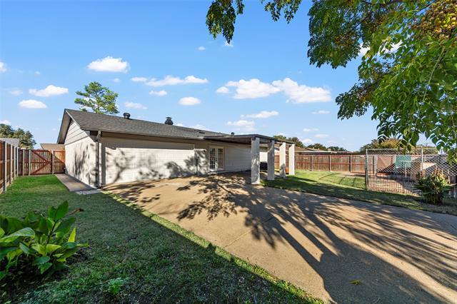 Building Photo - 3722 Hillsdale Ln