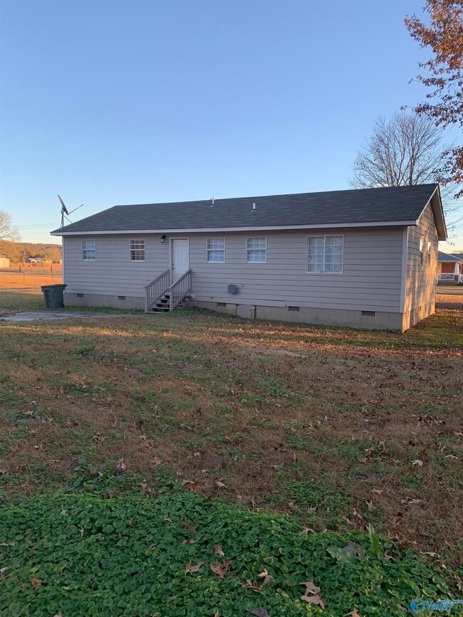 Building Photo - 325 Honea Ln