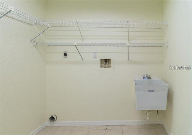 Building Photo - 25230 Campos Dr