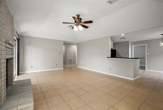 Building Photo - 419 Heatherwood Ct