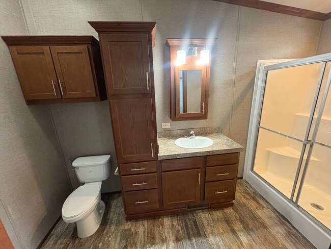 Building Photo - 1603 Summer Park Dr