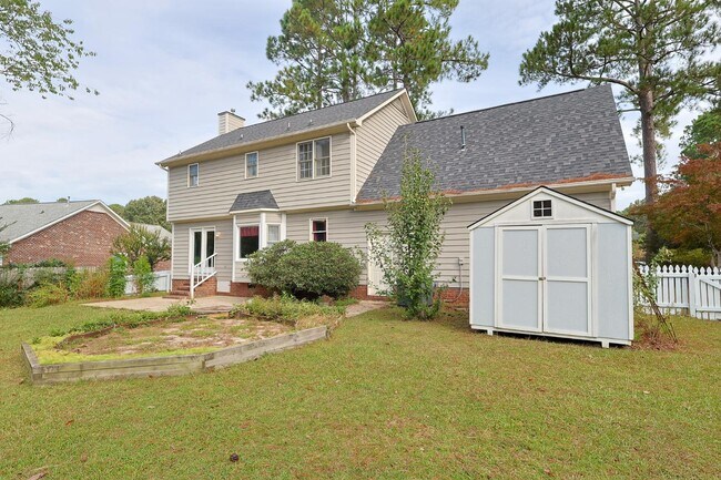 Building Photo - 621 Spy Glass Dr