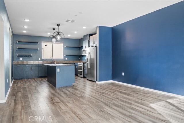 Building Photo - 5464 Seacliff Pl