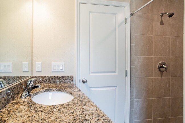 Building Photo - Beautiful 3/2 Energy Efficient 1 Story Att...