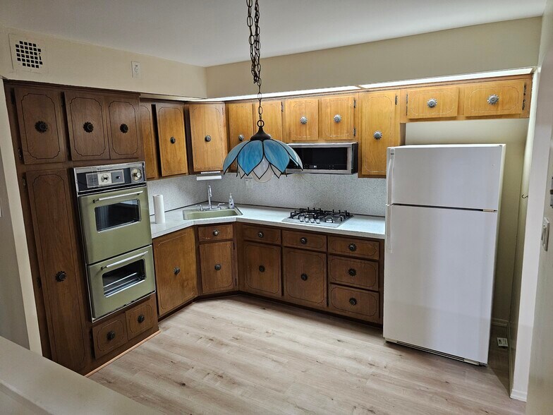 Building Photo - 7214 Bergen Ct