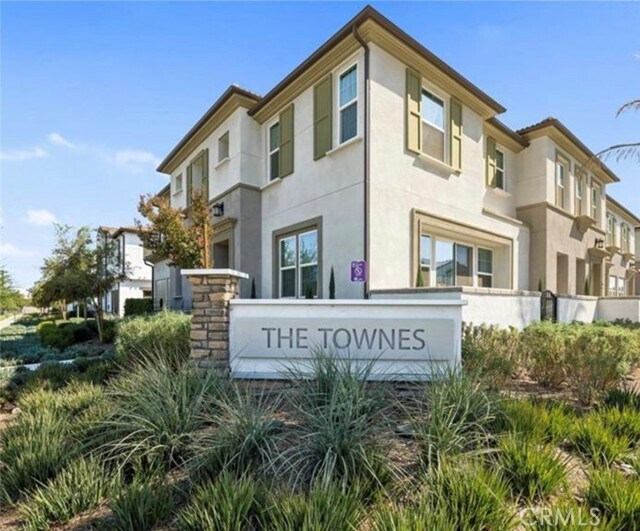 Building Photo - 30365 Town Square Dr