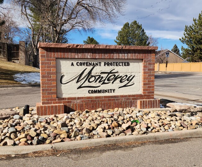 Building Photo - Beautiful Townhome at Monterey Community in Centennial!