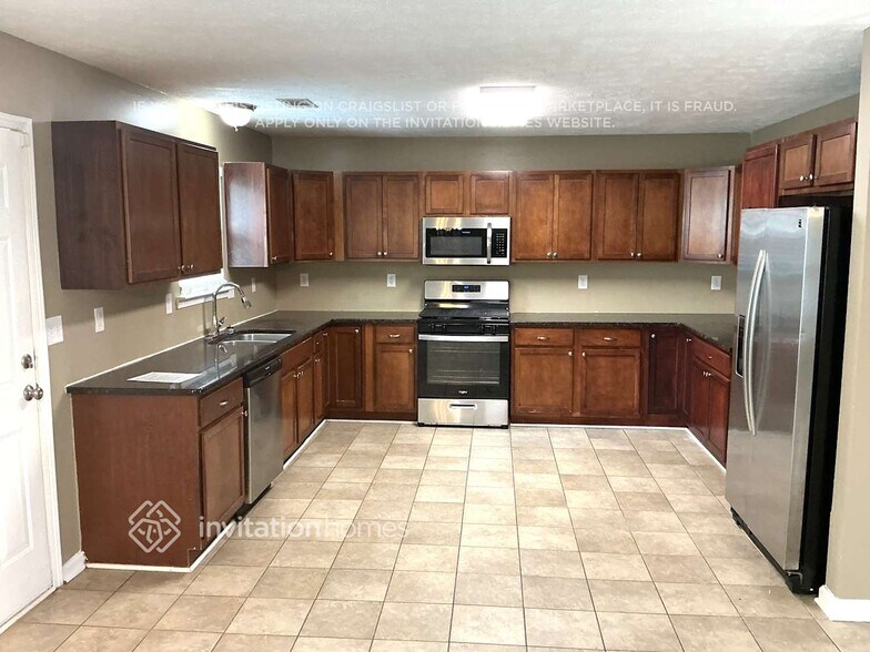 Building Photo - 4733 Beau Point Ct SW