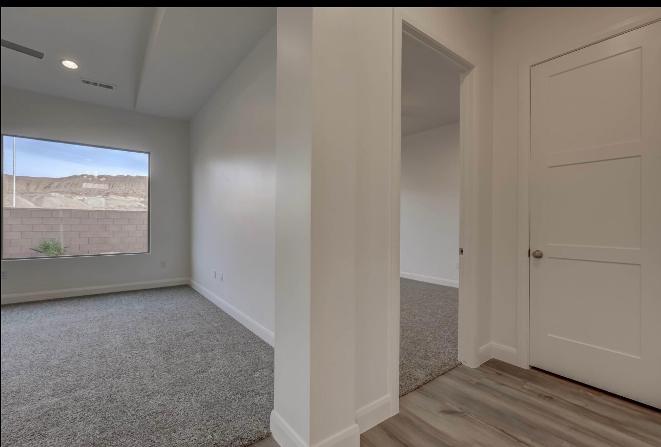 Building Photo - 4729 S Lucy Ln