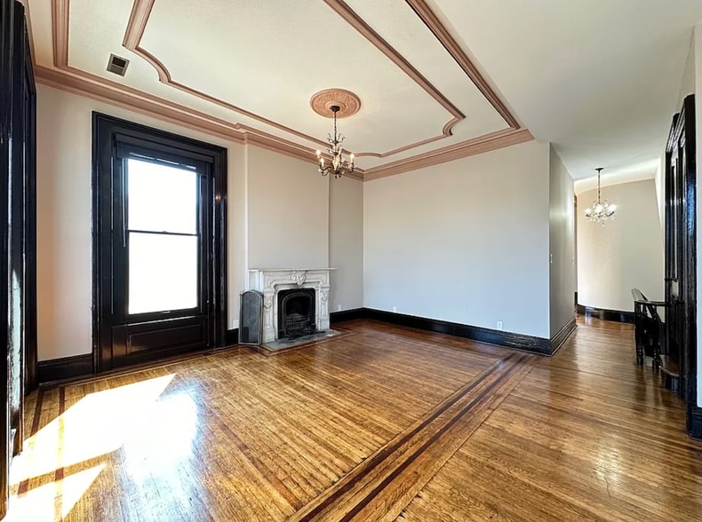 Building Photo - 238 S Ashland Ave