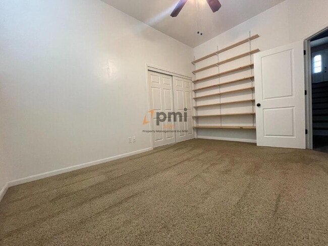 Building Photo - 10880 Mississippi St