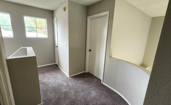 Building Photo - 1164 Lucaya Cir