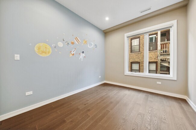 Building Photo - 2753 N Hampden Ct