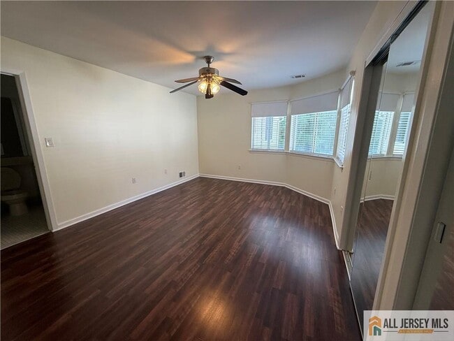 Building Photo - 1009 Schmidt Ln