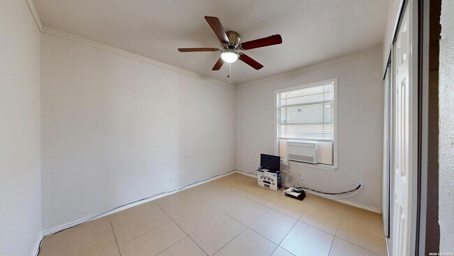Building Photo - 8826 Cape Valley Dr