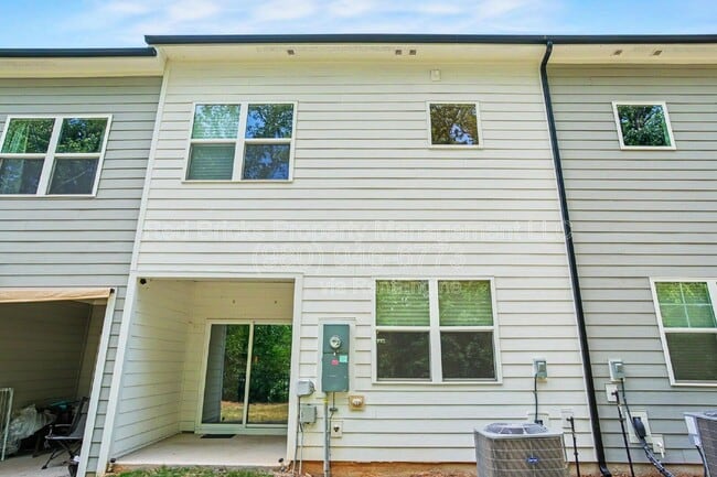 Building Photo - 9512 Munsing Dr