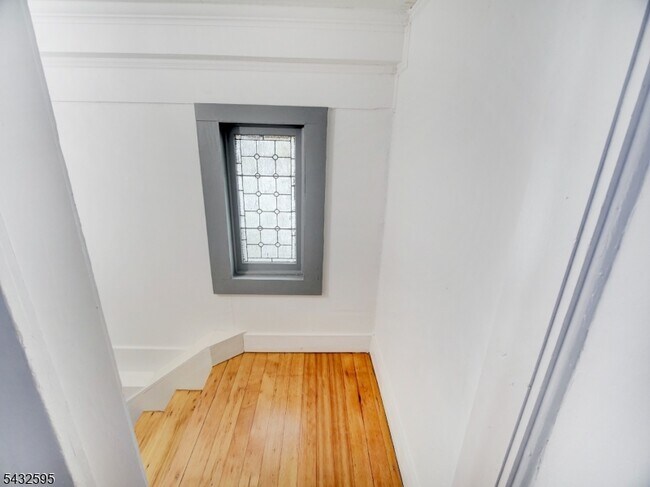 Building Photo - 444 N Broad St