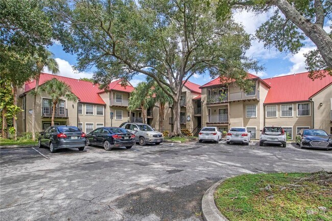 Building Photo - 1 Bed / 1 Bath Condo in Gated Comm. In Altamonte Springs, Available Now!!