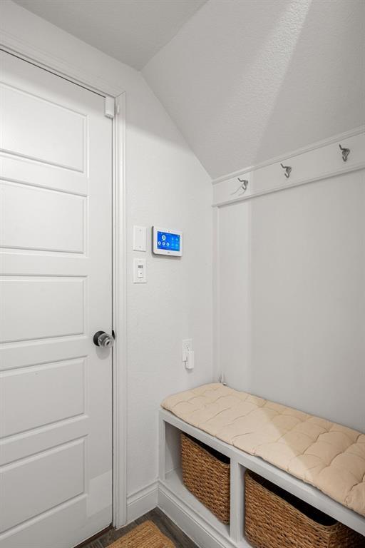 Building Photo - 6600 Llano Stage Trl