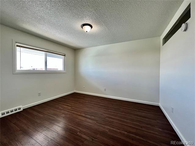 Building Photo - 9032 E Lehigh Ave