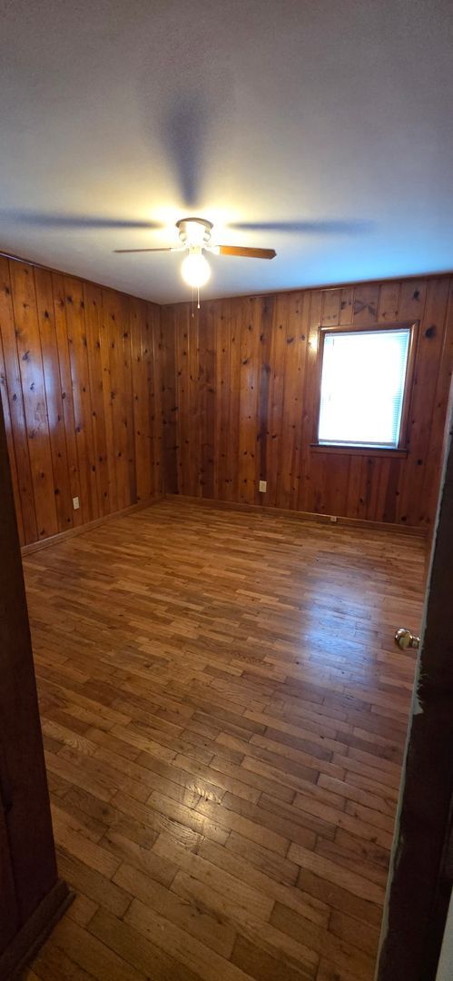 Building Photo - Charming 3 bed 1 Bath