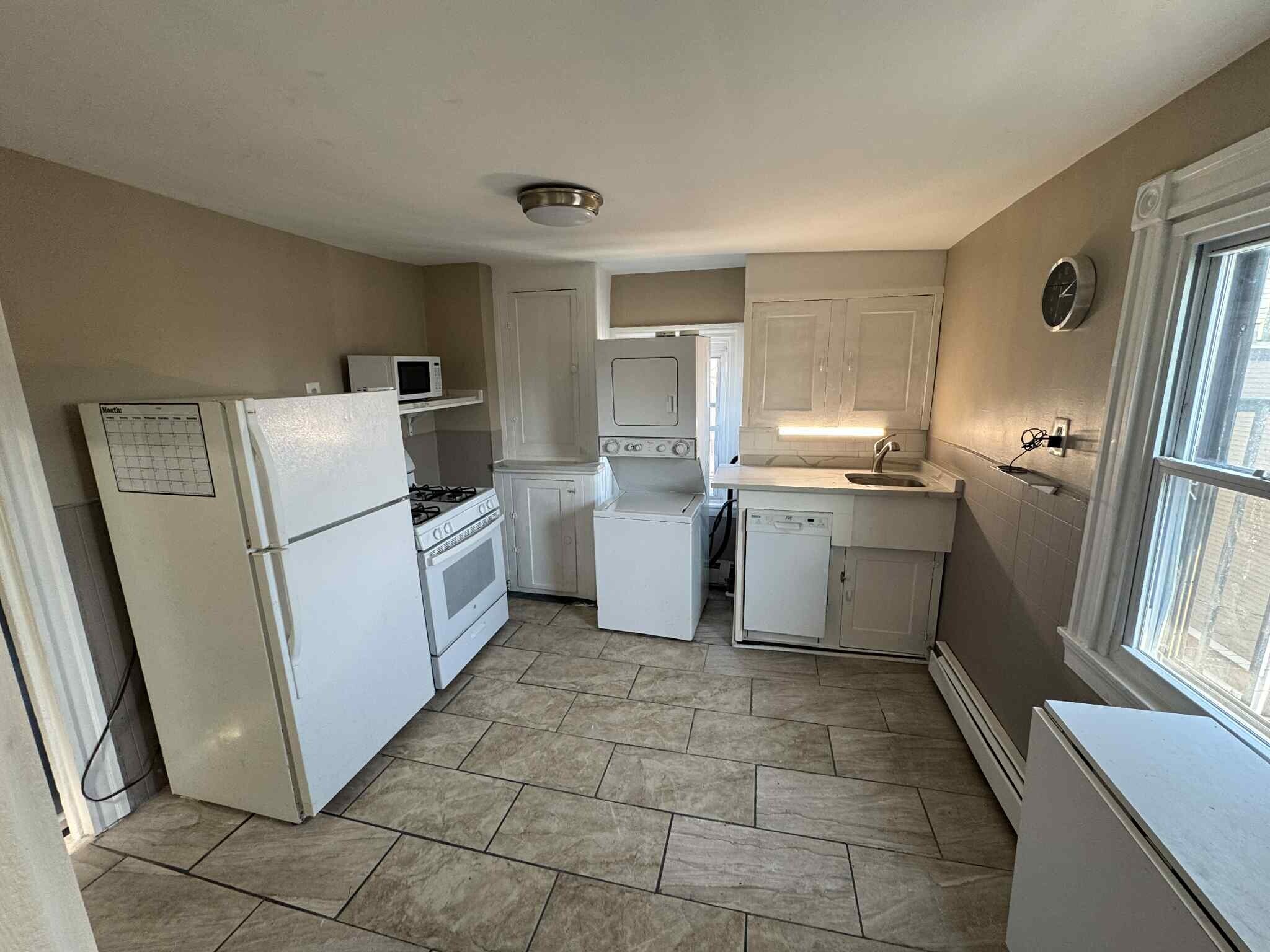 Building Photo - 4 Barrett Ave