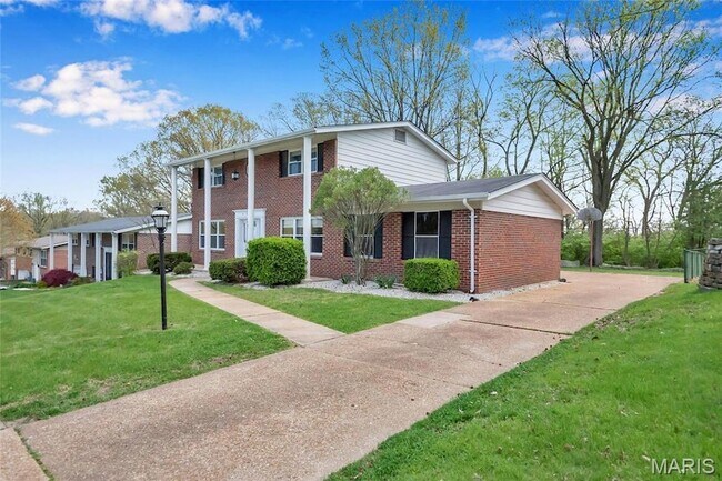 Building Photo - 4562 Tauneybrook Dr