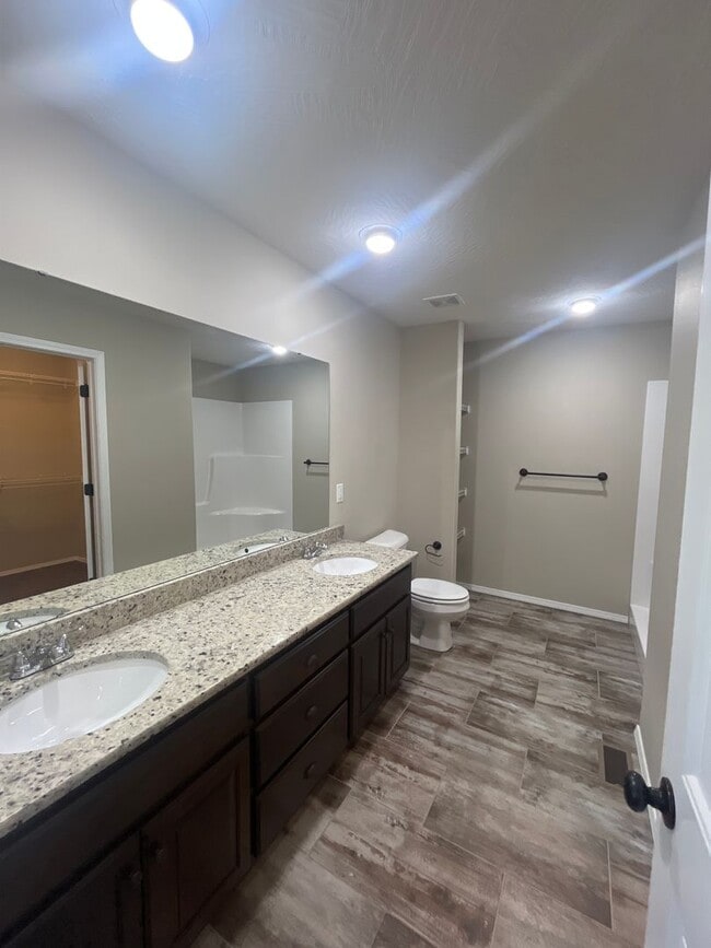 Building Photo - Sit Back, Relax. Your New home Awaits.