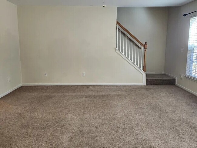 Building Photo - 429 Buttonbush Ct