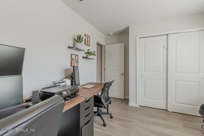 Building Photo - 5542 Ortega Bluff Ln