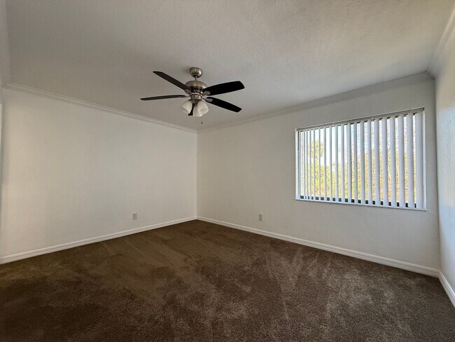 Building Photo - Spacious 2 bedroom 2 bathroom condo in gated community