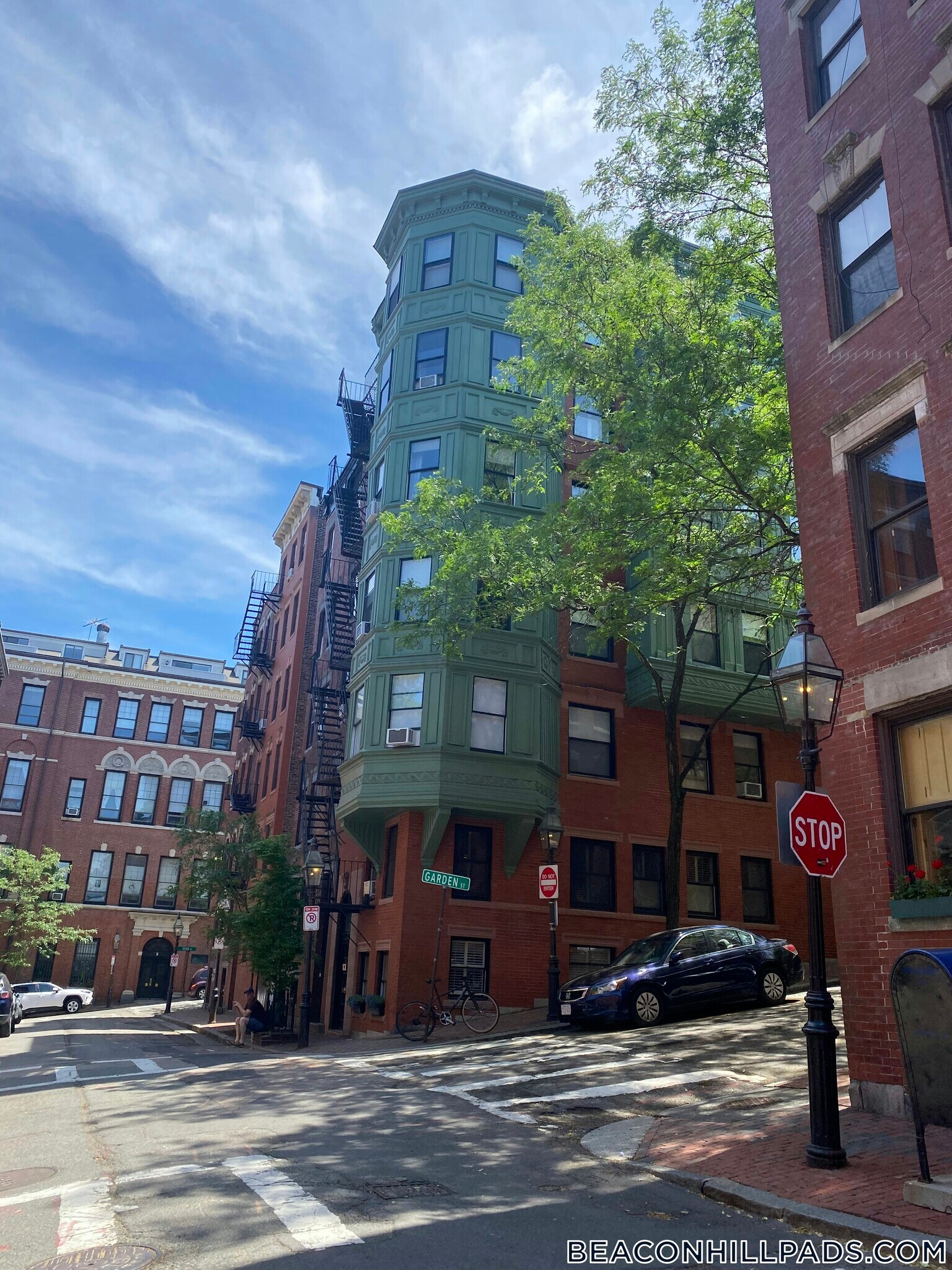 Building Photo - 46 Garden St