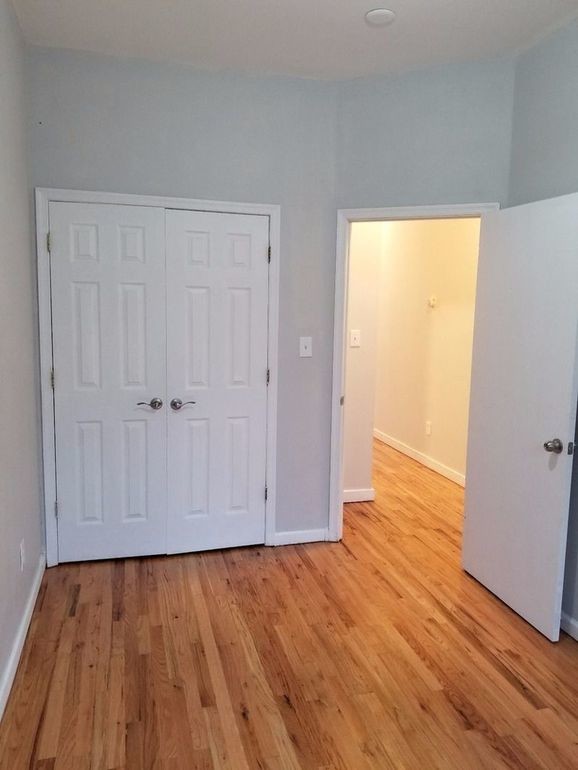 Building Photo - 804 Evergreen Ave