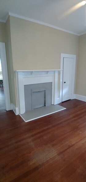 Building Photo - 625 Highland Ave