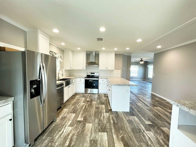 Building Photo - 3031 SW 108th St