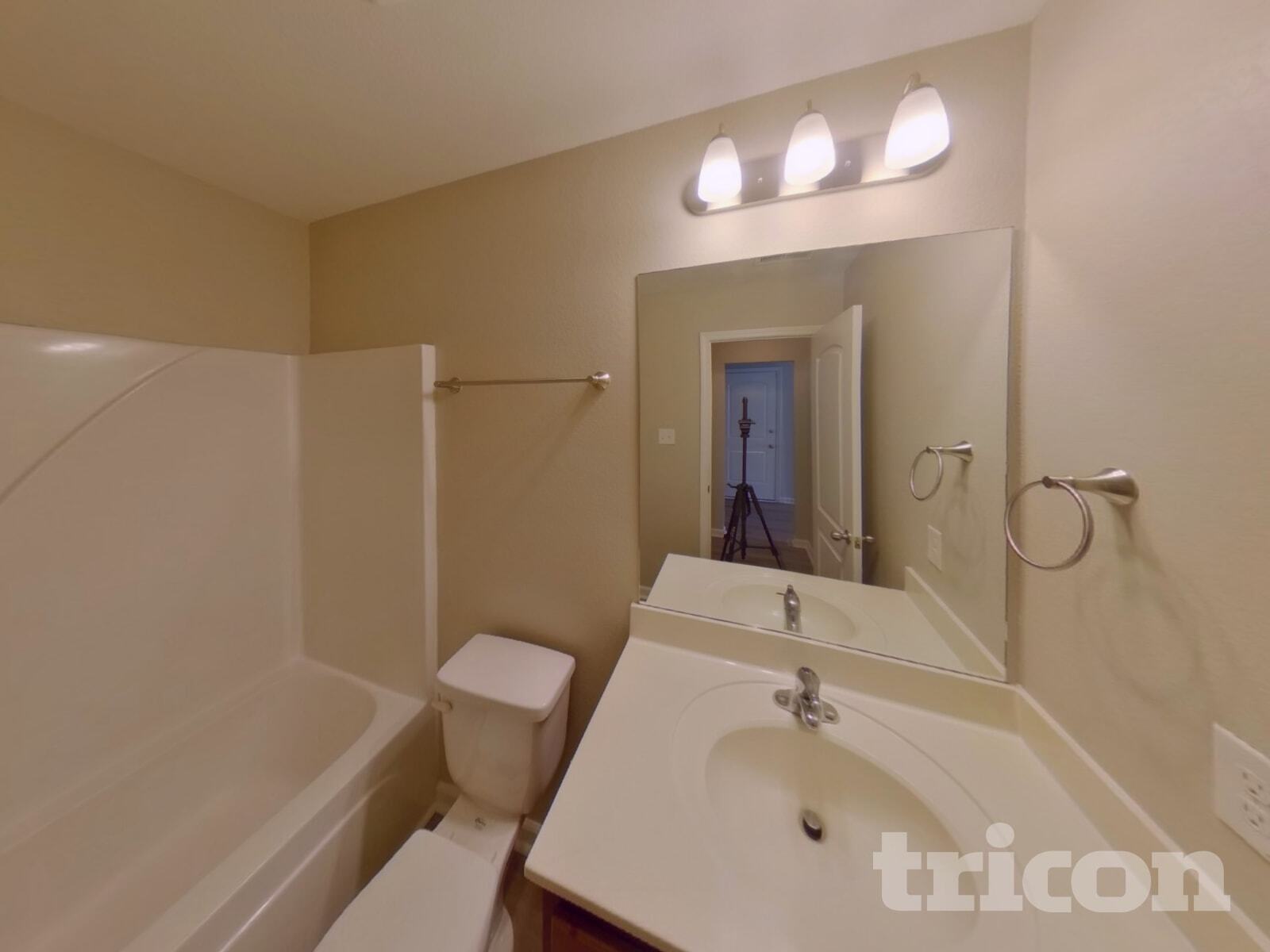 Building Photo - 3204 Dizzy Dean Dr