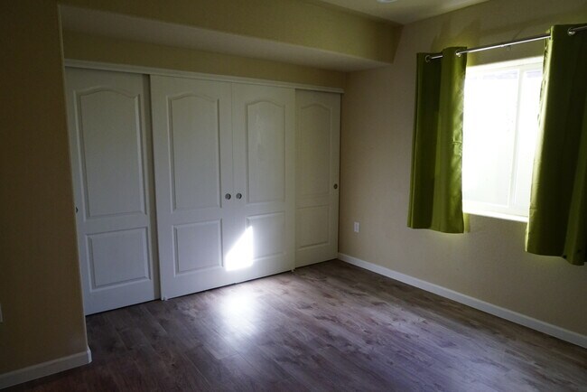 Large Bdrm with Lots of Storage - 6043 S Little River Way