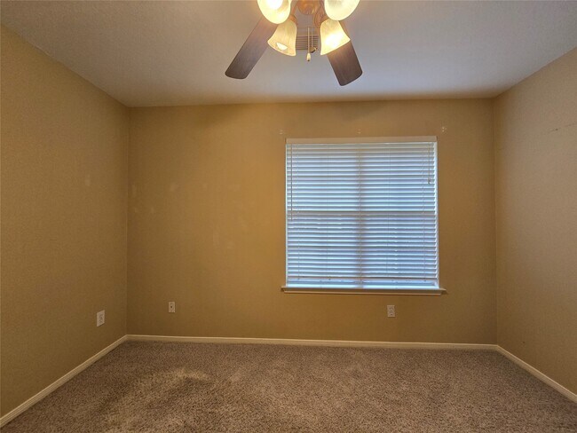 Building Photo - 134 W Greywing Cir