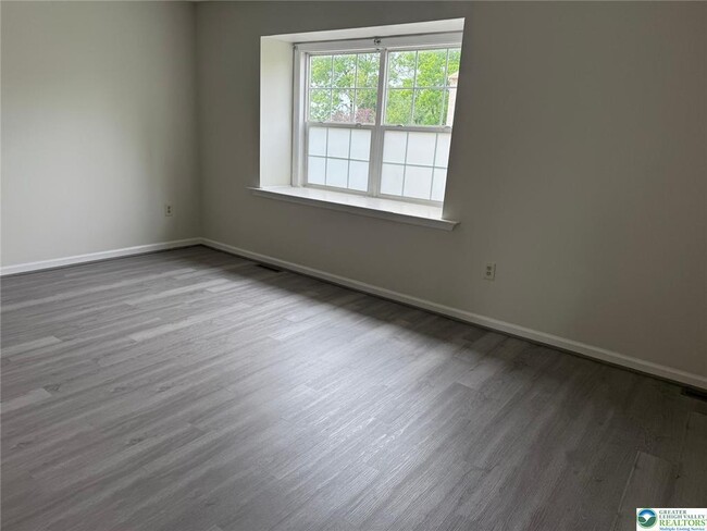 Building Photo - 48 Olde Penn Dr