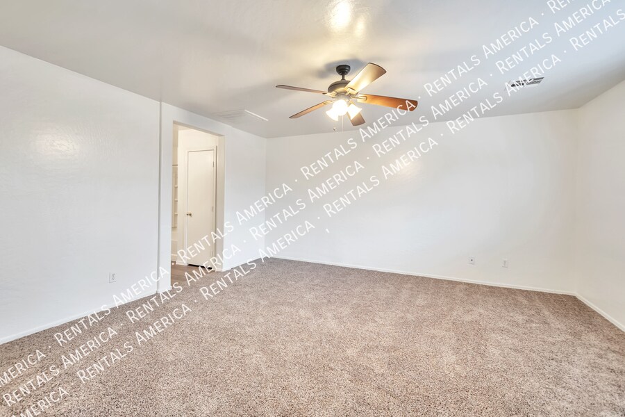 Building Photo - 40336 N PRZEWALSKI St