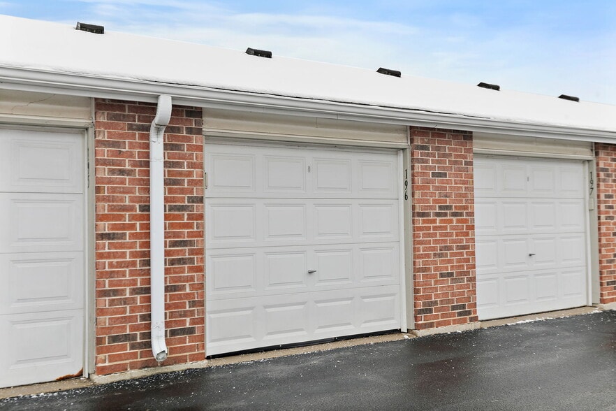 Building Photo - 1330 Cunat Ct