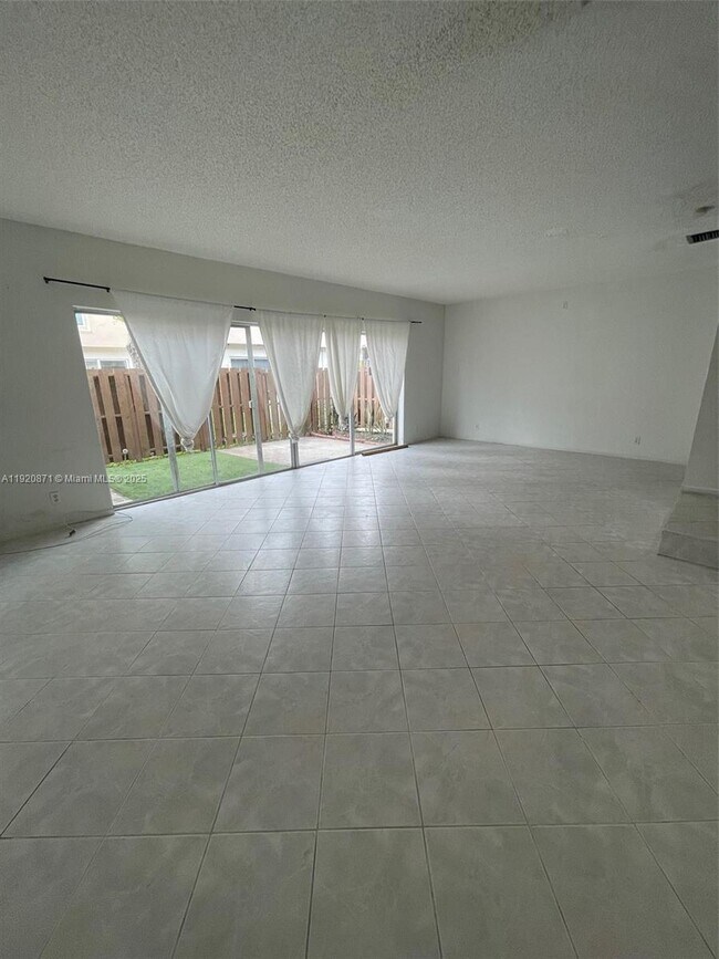 Building Photo - 8237 NW 8th Ct