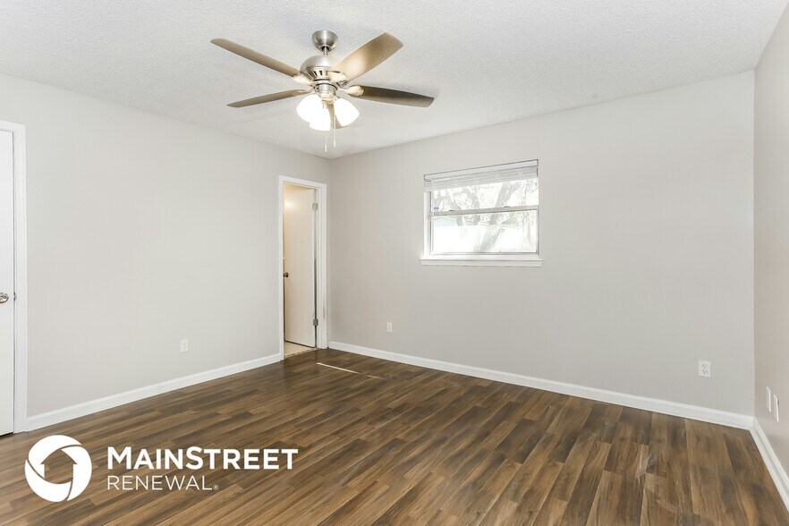 Building Photo - 2065 Chelwood Ct