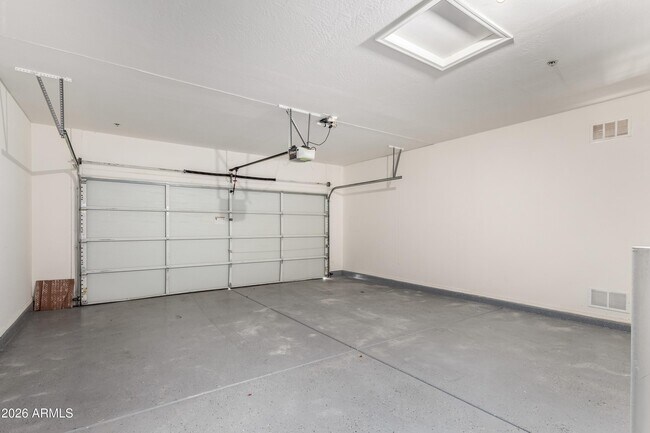 Building Photo - 13231 W Creosote Dr