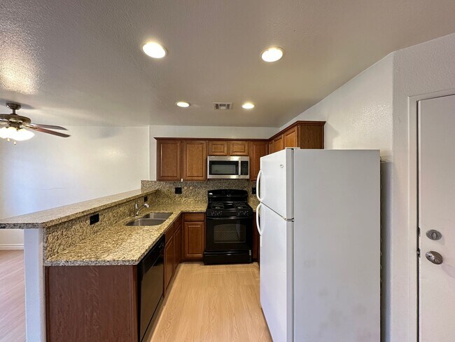 Building Photo - CORTE MADERA