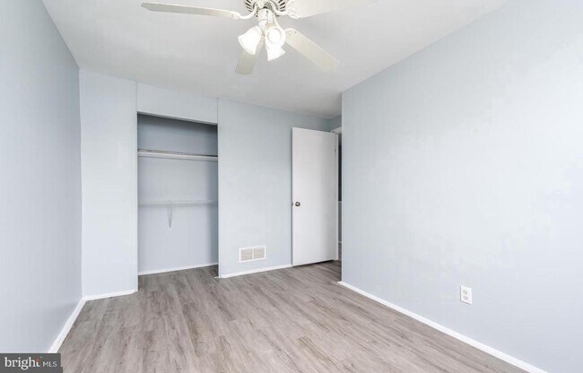 Building Photo - 2020 Dineen Dr