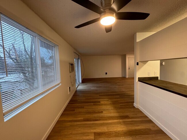 Building Photo - DESIRABLE MILLWOOD NEIGHBORHOOD ON TREE LINED STREET