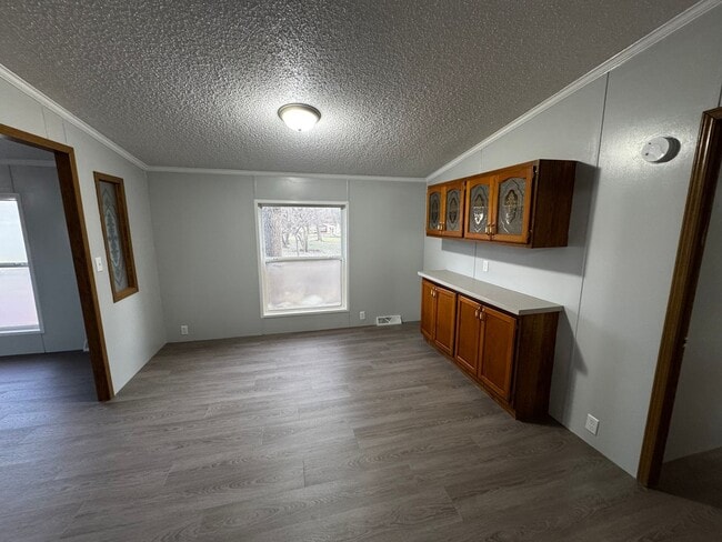 Building Photo - Very large yard great location a nice older doublewide Home