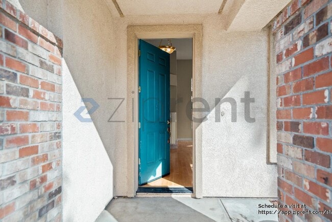 Building Photo - 514 Issac Ct