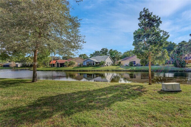 Building Photo - 4755 NW 30th St